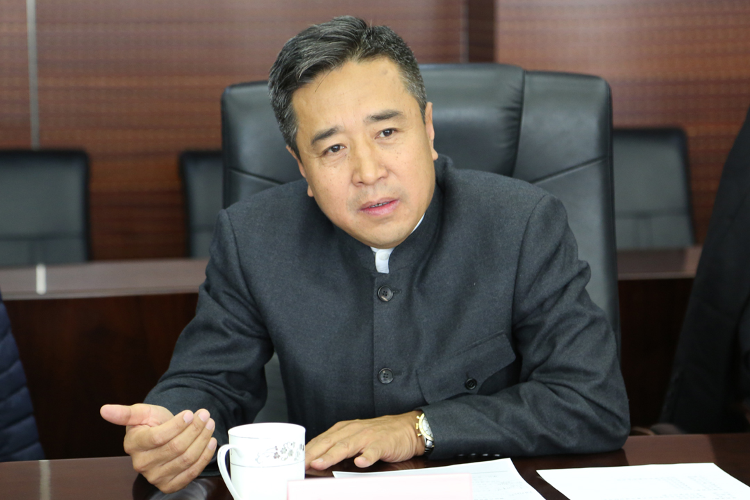 图为高子程会长发言