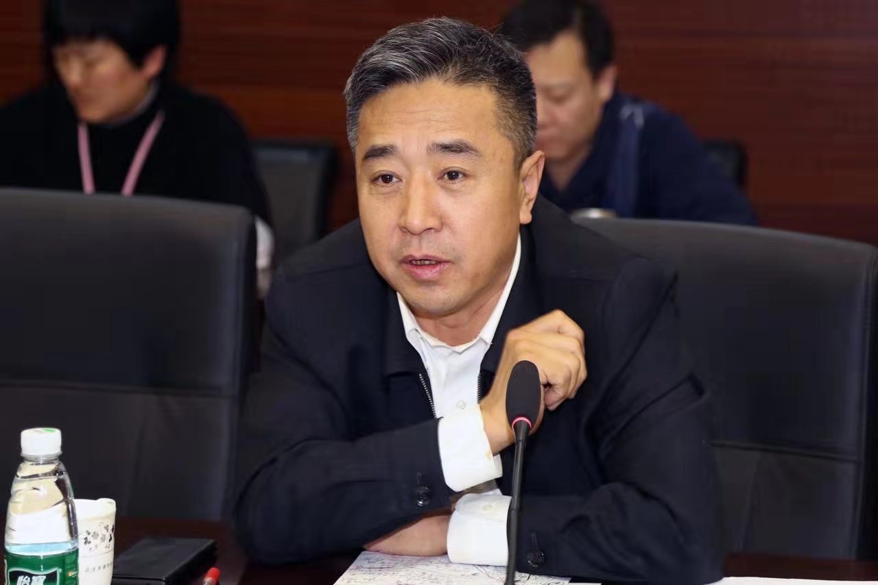 图为北京市律师协会会长高子程发言