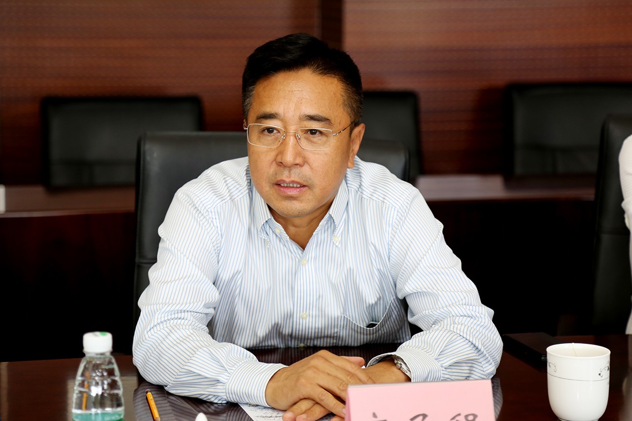 图为高子程会长发言