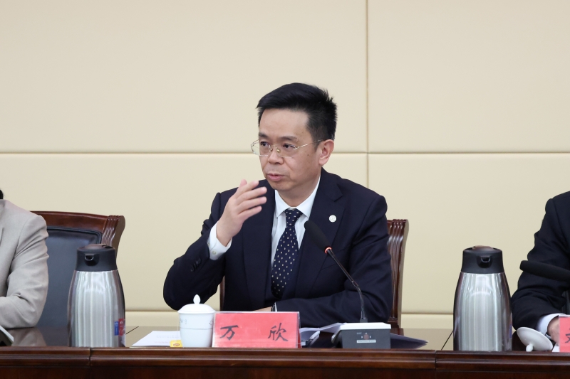 202601_1769478514482.jpg 万欣.jpg